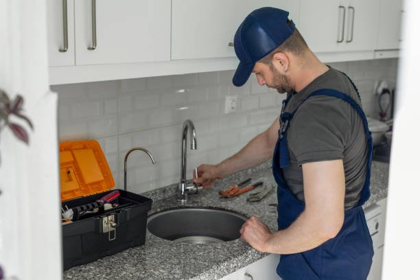 فني صحي مشرف 